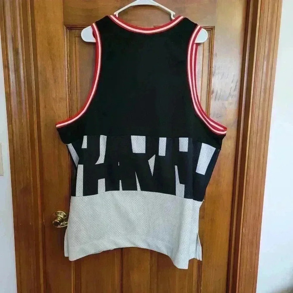 Nike Air Basketball Jersey - Picture 2 of 4